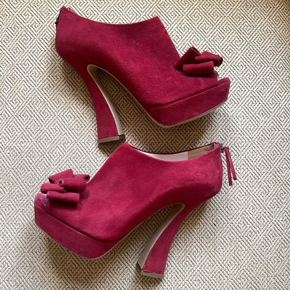 Miu Miu Burgundy Peep Toe Heels, 38 - Picture 2 of 12